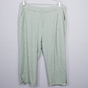 Chicos Weekends Pull On Knit Pants Sz XL 3 Light Heathered Green Capri Cropped